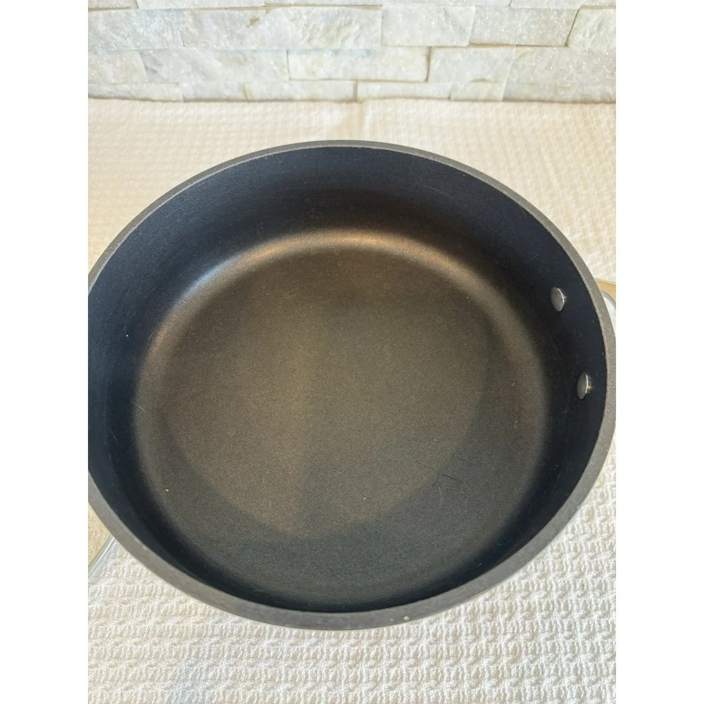 Le Creuset Toughened Nonstick PRO Saute Pan with Glass Lid, 3.5 Quart